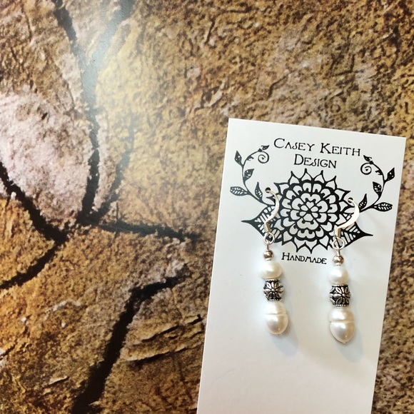 White Pearl Earrings - Picture 2 of 8